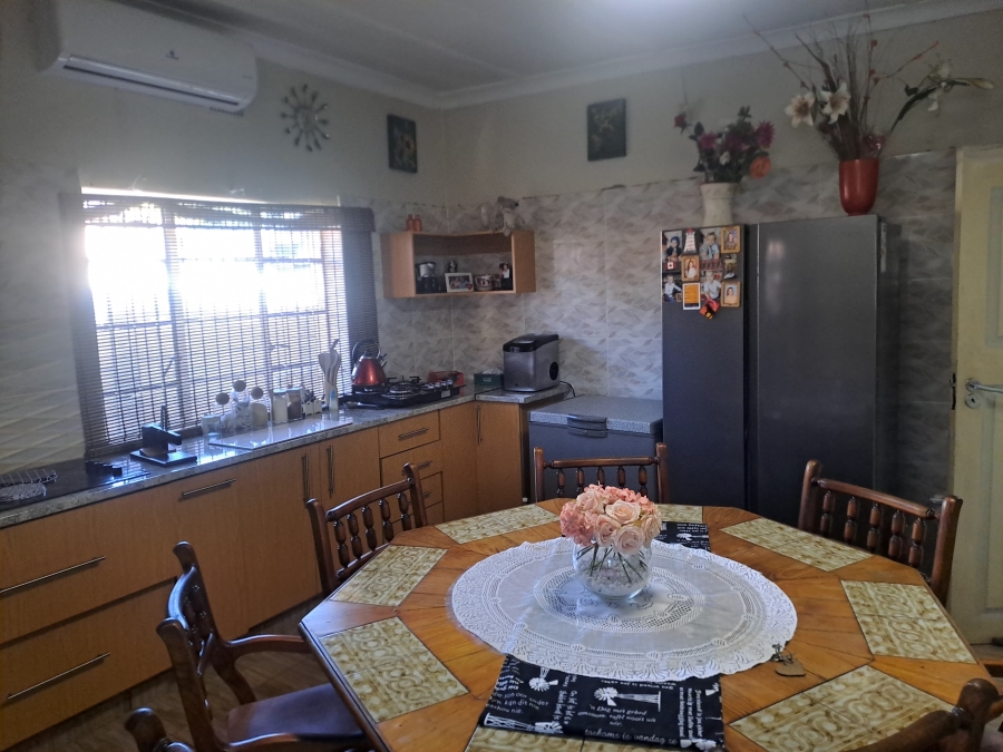 3 Bedroom Property for Sale in Oos Einde North West